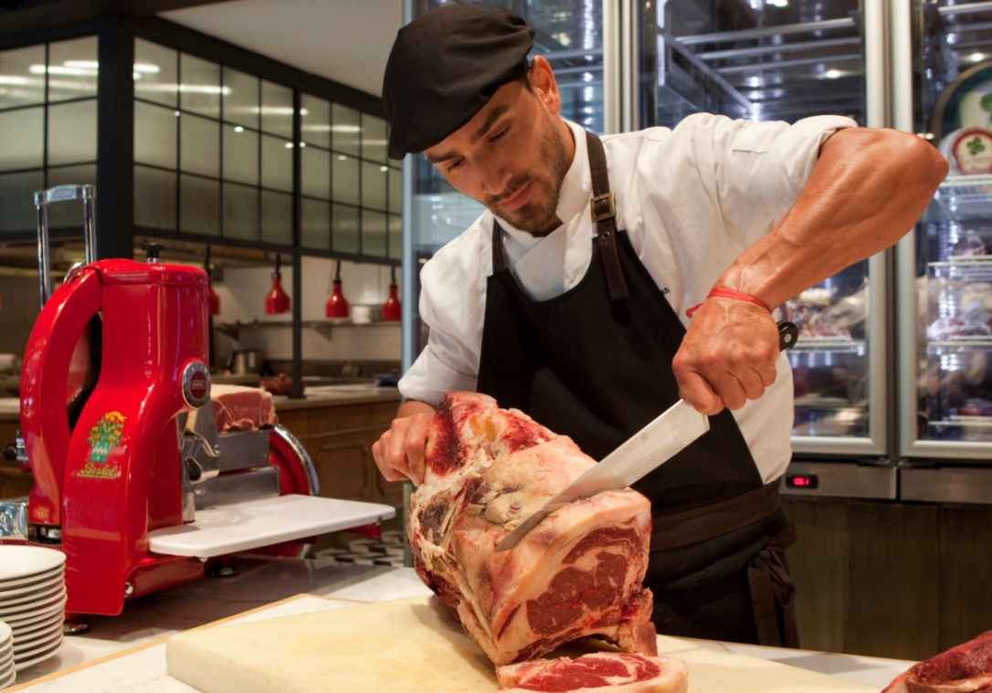 Elena lanza el primer Club Dry Aged de Argentina