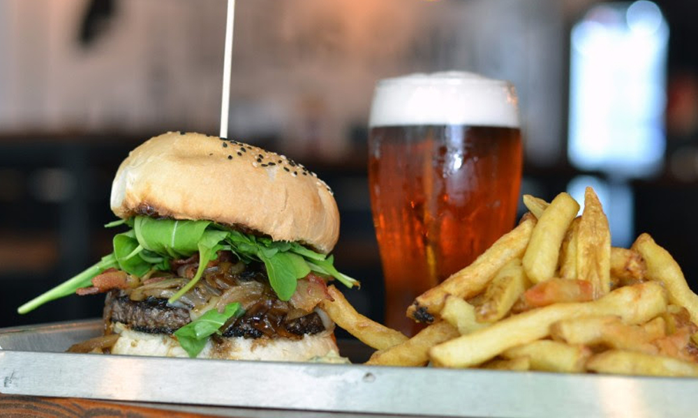 Mi Barrio Hamburguesería abre sucursal en Las Cañitas