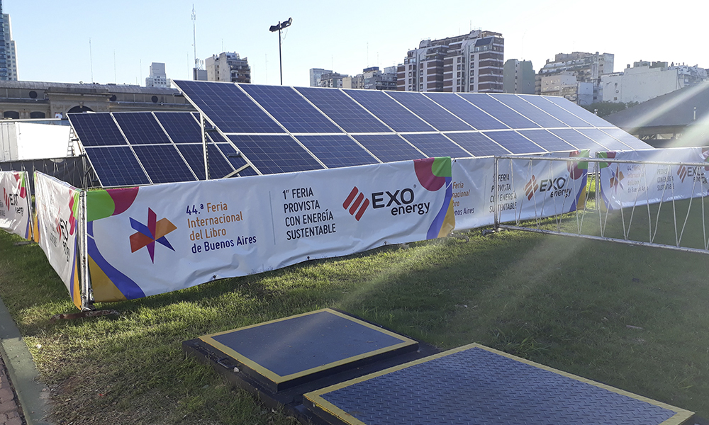 La Feria del Libro se abastece con energía solar