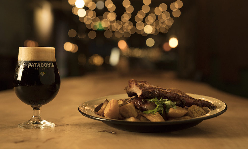 Patagonia abrió un bar con parrilla en Buenos Aires