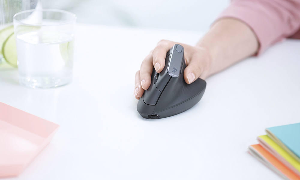 Logitech revela un nuevo mouse ergonómico, inalámbrico y vertical