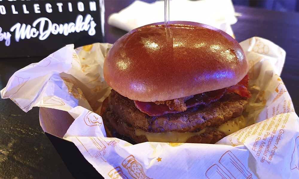 McDonald’s presentó su nueva hamburguesa Bacon Smokehouse