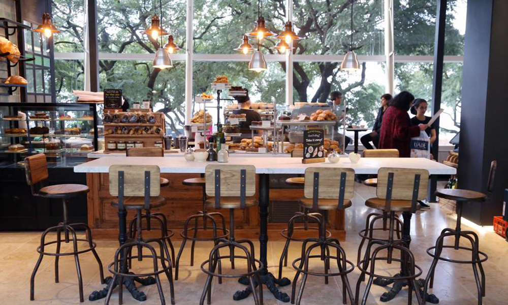 Abren nuevos locales gastronómicos en Aeroparque