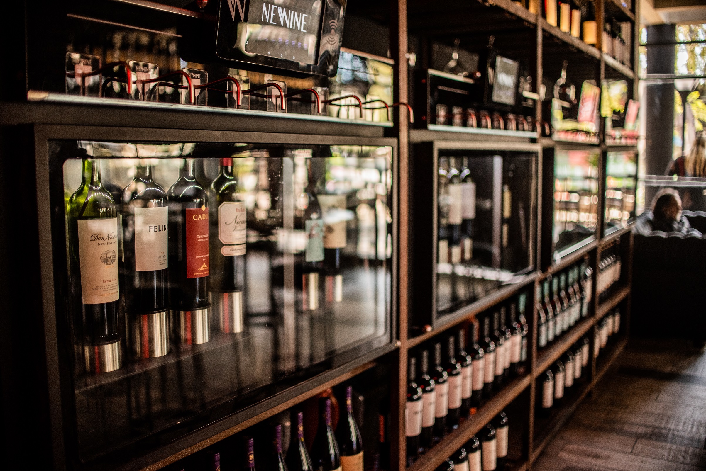 Jueves de After Wine en Malcriado: degustación de vinos, 2×1 en copas y Dj en vivo