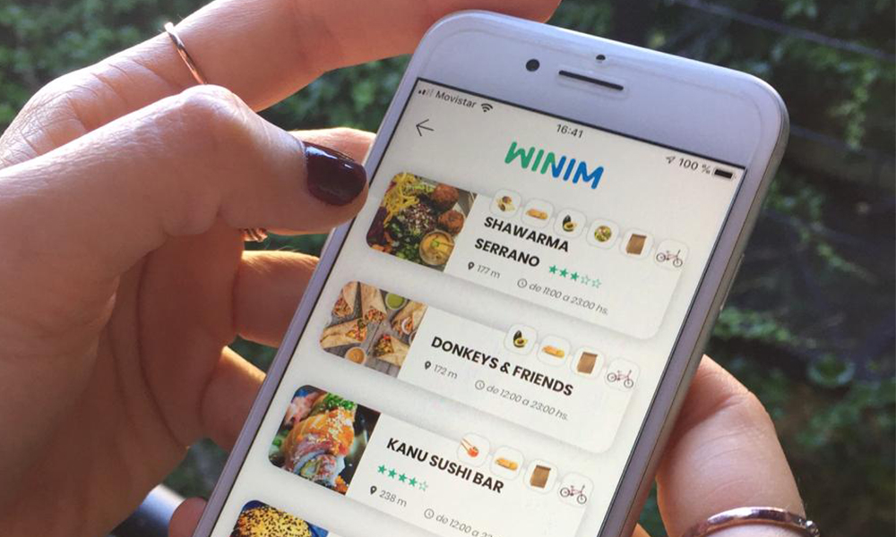 Winim participó de una conferencia sobre desperdicio de alimentos en el Vaticano