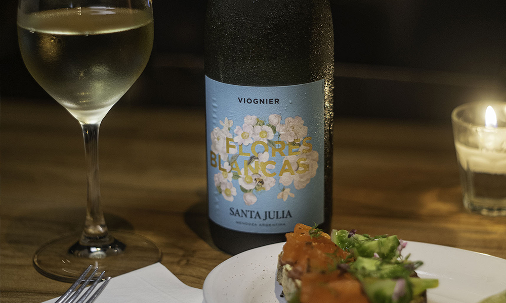 Bodega Santa Julia presenta Flores Blancas