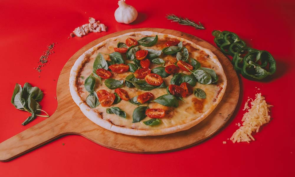 Primavera en iL Salvatore con una nueva variedad de pizza por $199