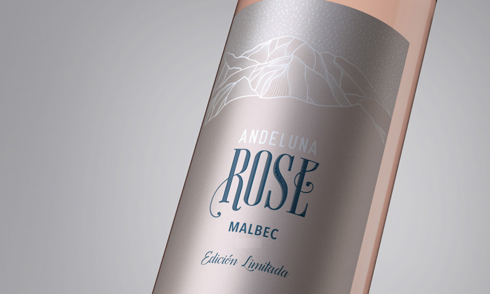 Andeluna rinde homenaje al Malbec de Montaña con una copa de Rosé