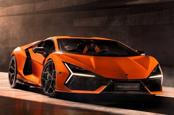 Lamborghini Revuelto: el primer superdeportivo V12 híbrido PHEV