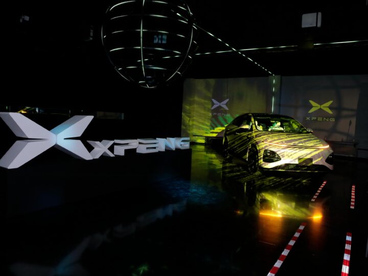 Mayúscula no solo lanzó XPENG en México… convirtió el futuro en una experiencia IRL